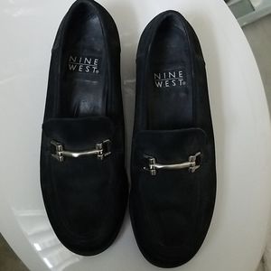 Nine West leather upper suade loafer w/ buckle